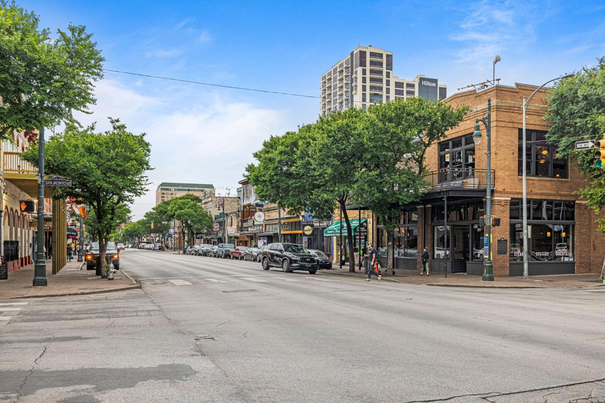 Littlefield Lofts, Hosted By Placemakr - 6Th St Austin Exteriör bild